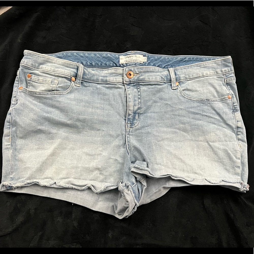 Torrid short jean shorts.